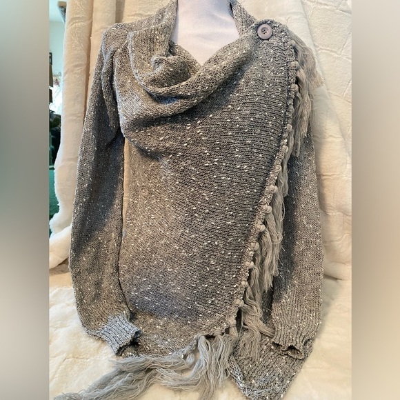 Gray Sweater by Ceasikery.Cardigan Loose Sweater Tassel Jacket Poncho.Small New - Picture 1 of 13
